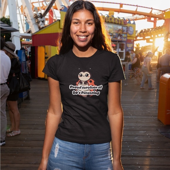 The Blind Medium | Black Short Sleeve T Ladybug Graphic Print 80’s Parenting - Picture 11 of 11